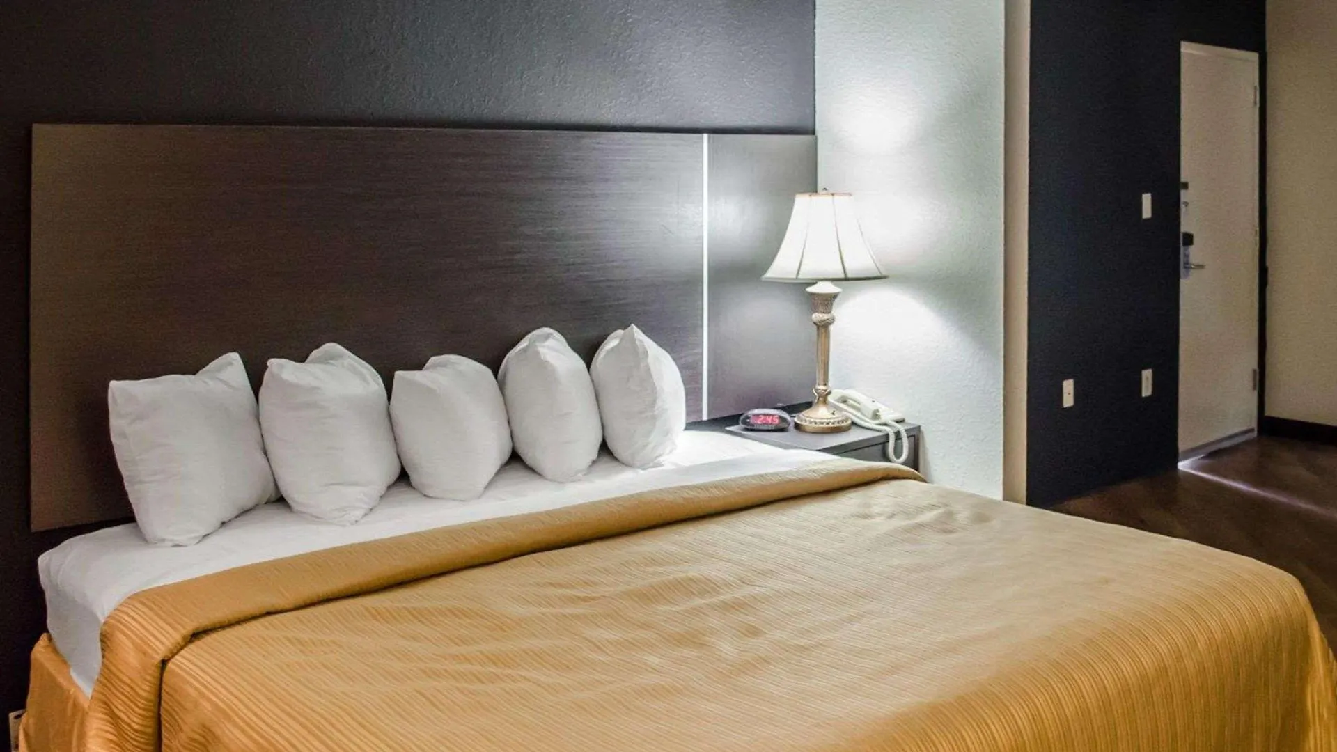 Days Inn By Wyndham Eglin Afb Niceville 2*,