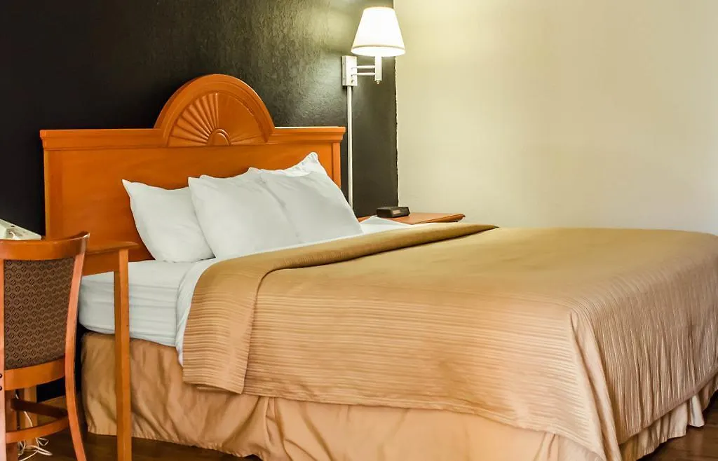 Days Inn By Wyndham Eglin Afb Niceville