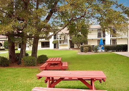 Days Inn By Wyndham Eglin Afb Niceville